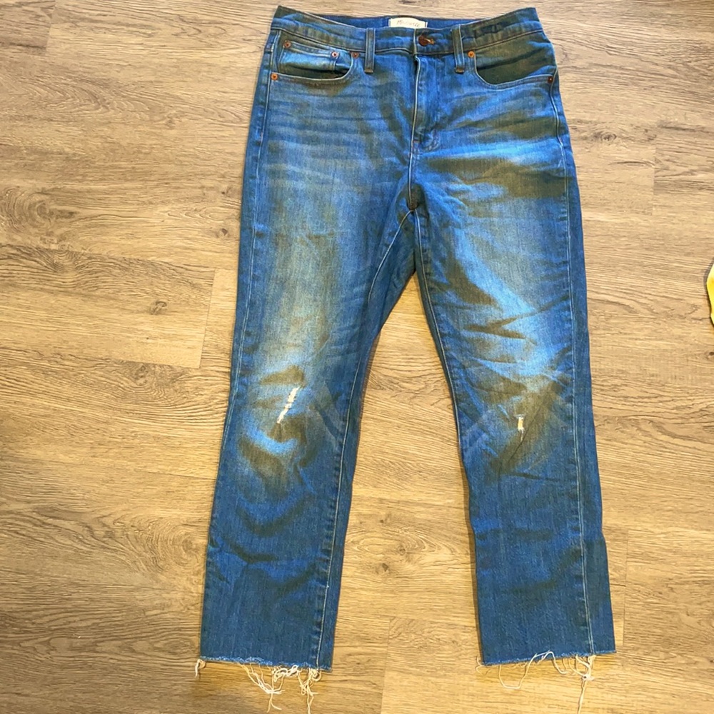 High rise slim crop boyjean with raw hem